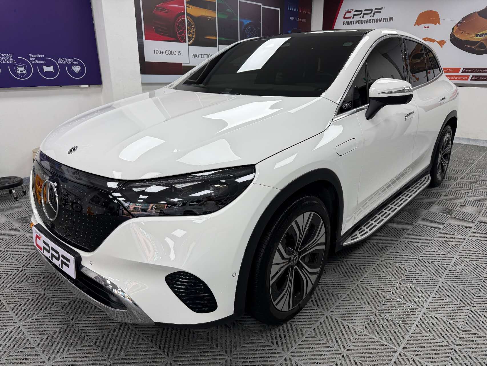EQE SUV · 사이드 뷰